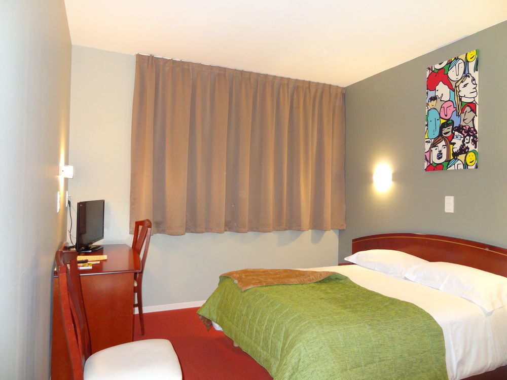 Cit'Hotel De La Marne Tarbes Ngoại thất bức ảnh