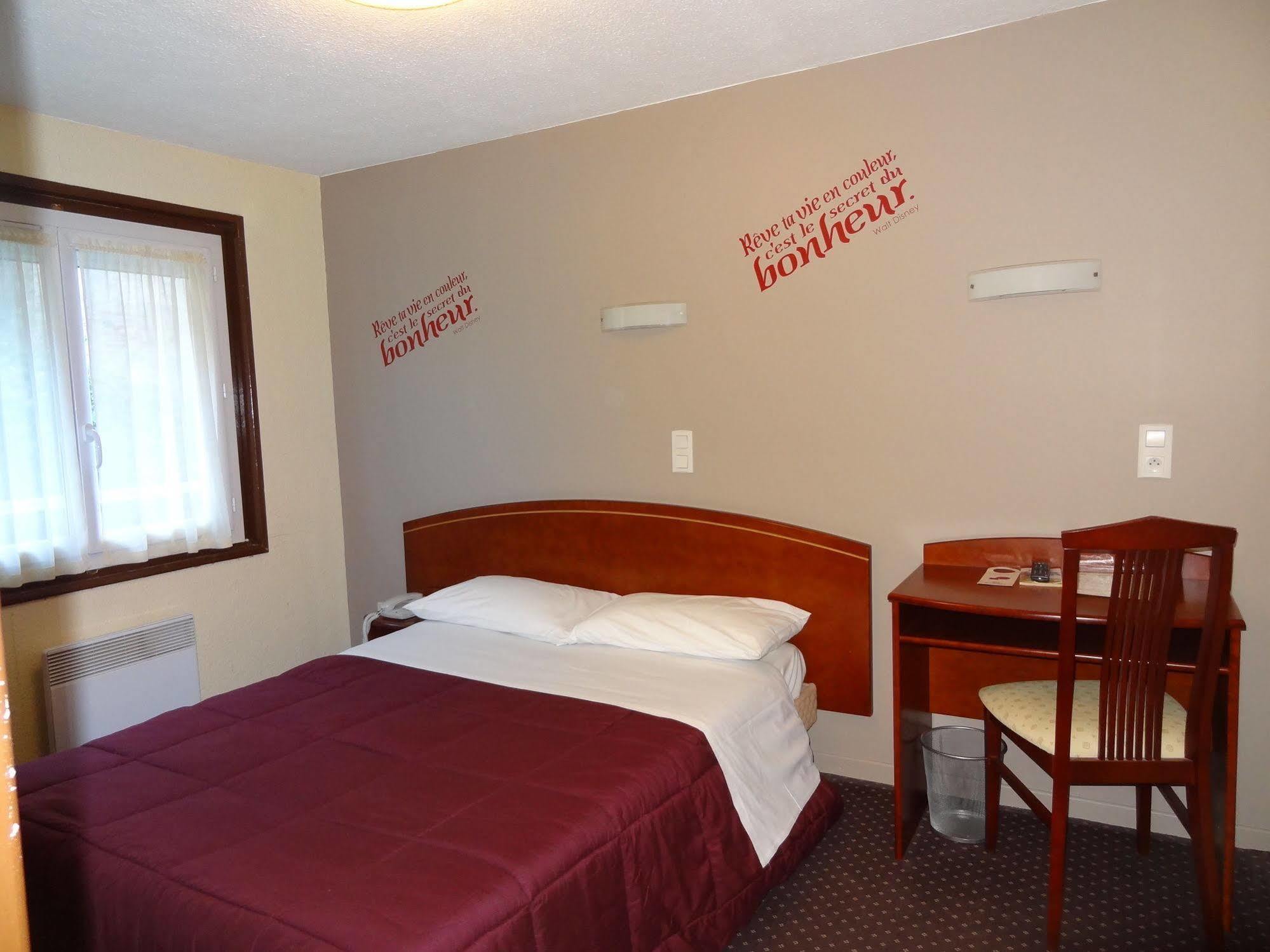 Cit'Hotel De La Marne Tarbes Ngoại thất bức ảnh