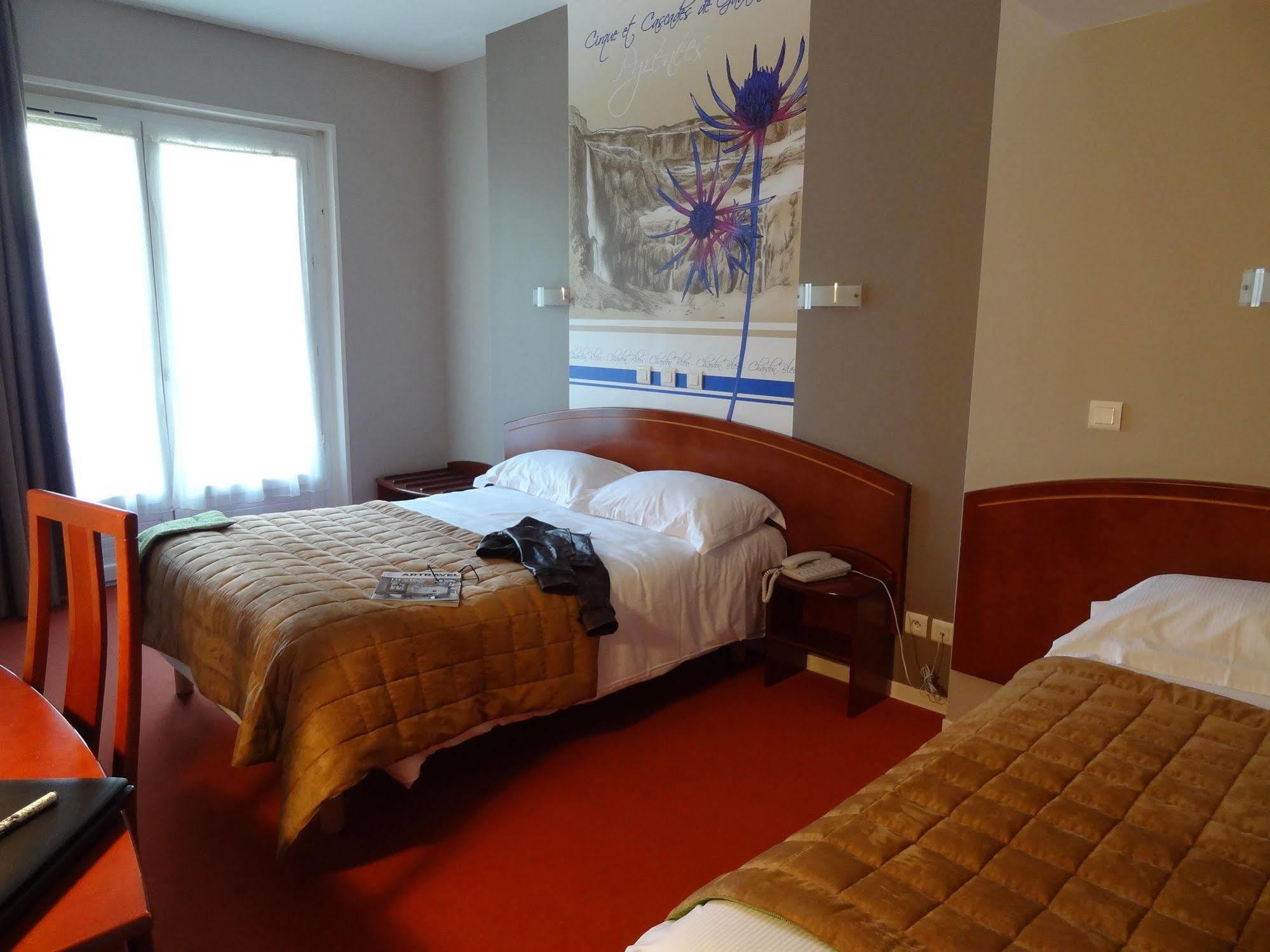 Cit'Hotel De La Marne Tarbes Ngoại thất bức ảnh